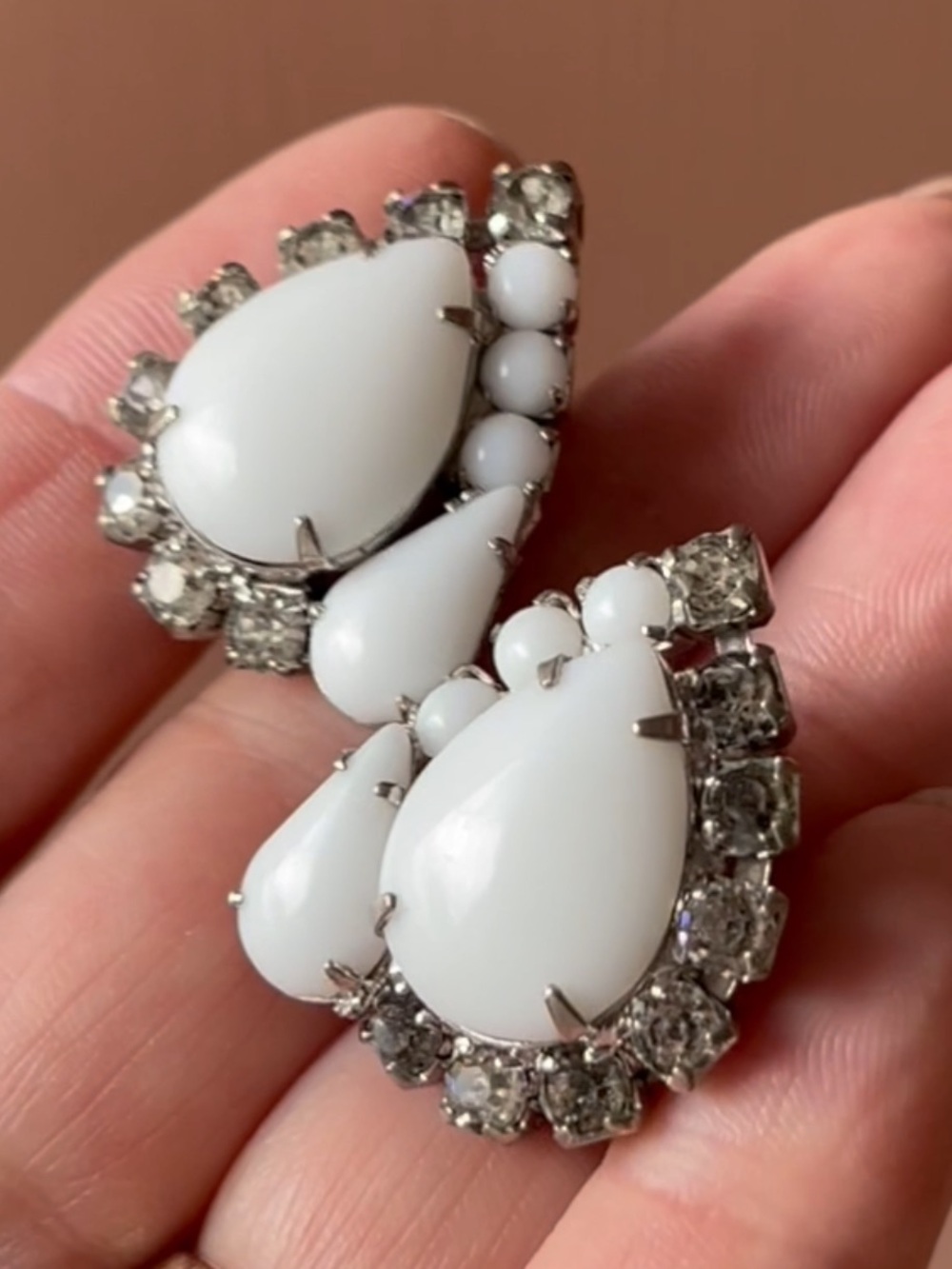 Vintage Milk Glass Rhinestone Clip-On Earrings White Teardrop Bridal Retro Glam
